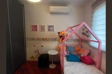 5_photo/94cfaaea55.0f81dd1a9a4f6ffb-ATLAS-383738f4-42cc-486f-ba62-a9337c2a4e26.jpg de casa à venda com 3 quartos, 180m² em Jardim Passargada I, Cotia