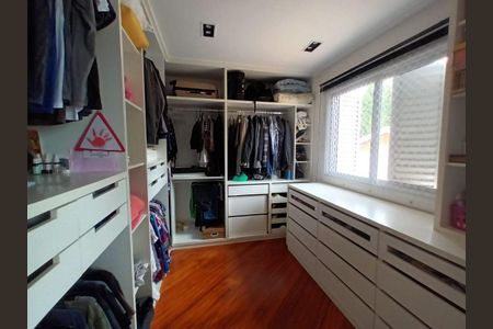 7_photo/94cfaaea55.0f81dd1a9a4f6ffb-ATLAS-448e1cbb-ecdb-46d5-8e28-847a9ab05520.jpg de casa à venda com 3 quartos, 180m² em Jardim Passargada I, Cotia