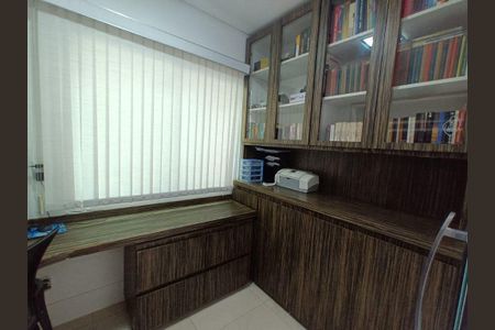 17_photo/94cfaaea55.0f81dd1a9a4f6ffb-ATLAS-88b23159-88b3-4dcf-ae21-3cd0f60f71f5.jpg de casa à venda com 3 quartos, 180m² em Jardim Passargada I, Cotia