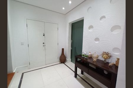 19_photo/94cfaaea55.0f81dd1a9a4f6ffb-ATLAS-bf951585-7cfc-4c88-aa8e-844f11c070c2.jpg de casa à venda com 3 quartos, 180m² em Jardim Passargada I, Cotia