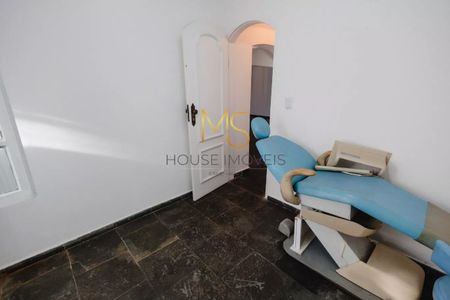 5_photo/94cfaaea55.9b0e853e47463488-ATLAS-0ee1f95f-bebf-4b90-8f03-d3d92e76ef66.jpg de casa à venda com 4 quartos, 400m² em Jardim Passargada I, Cotia