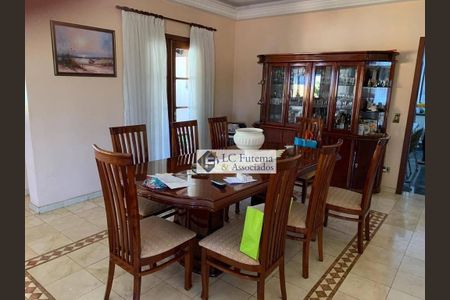 5_photo/94cfaaea55.ceff8192393c33de-ATLAS-0e9b2d77-1a2f-4abf-8fad-12f83fbf8340.jpg de casa à venda com 4 quartos, 500m² em Cemucam, Cotia