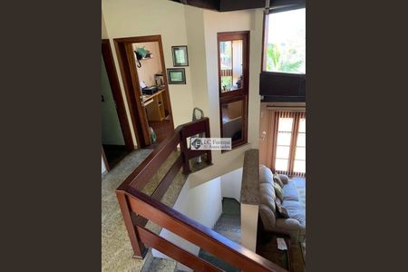 7_photo/94cfaaea55.ceff8192393c33de-ATLAS-39eebc8e-8e34-45ab-b3f5-6299f9fb6de7.jpg de casa à venda com 4 quartos, 500m² em Cemucam, Cotia