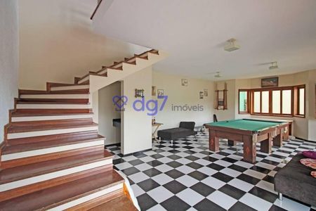 2_photo/94cfaaea5b.5c526a8dd6416061-ATLAS-2f7a9797-7587-43cd-860c-cb4e5804a082.jpg de casa à venda com 4 quartos, 500m² em Jardim Passargada I, Cotia