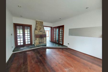 7_photo/94cfaaeac9.7954feb32d1ae247-ATLAS-b3ff5365-499e-43c2-a207-4ffd209fb541.jpg de casa à venda com 3 quartos, 562m² em Jardim Passargada I, Cotia