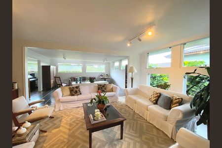 10_photo/94cfaaeacf.59b9fa3339c8dcb8-ATLAS-e25f5426-e5a9-45a1-9ed7-81c0929e6504.jpg de casa de condomínio à venda com 4 quartos, 430m² em Jardim Passargada I, Cotia