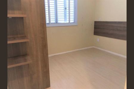 37_photo/94cfaaeb23.da96a1a17422ca13-ATLAS-2e962eea-b225-435c-98a3-6097cce3e697.jpg de casa de condomínio à venda com 4 quartos, 190m² em Jardim Passargada I, Cotia