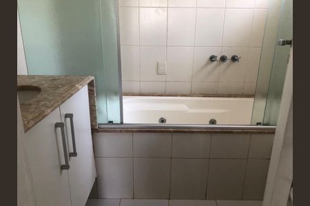 53_photo/94cfaaeb23.da96a1a17422ca13-ATLAS-c819e2dd-a277-4d7e-9ea8-3bc156d7e014.jpg de casa de condomínio à venda com 4 quartos, 190m² em Jardim Passargada I, Cotia