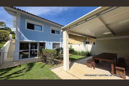 39_photo/94cfaaeb2b.93b8fa184532727f-ATLAS-40a409c9-9f4e-4e4e-8ada-f3108d43f351.jpg de casa de condomínio à venda com 3 quartos, 151m² em Jardim Passargada I, Cotia