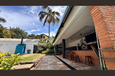 3_photo/94cfaaeb59.8c2ca795ebaebe51-ATLAS-0f4bf18c-8093-4cb8-9f7c-4ba78b443a50.jpg de casa de condomínio à venda com 5 quartos, 700m² em Jardim Passargada I, Cotia