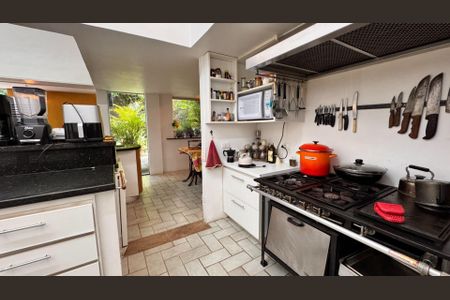 6_photo/94cfaaeb59.8c2ca795ebaebe51-ATLAS-2e829573-2135-4601-9ea6-2a3489d67cdd.jpg de casa de condomínio à venda com 5 quartos, 700m² em Jardim Passargada I, Cotia