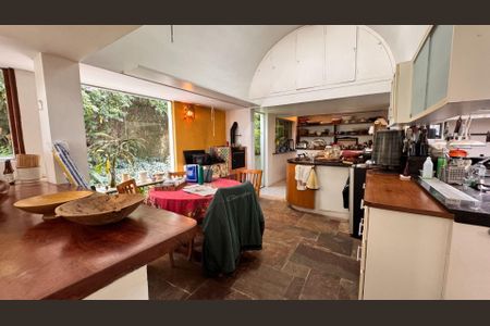 32_photo/94cfaaeb59.8c2ca795ebaebe51-ATLAS-6658ac5f-e04d-4625-b598-d6dde042b470.jpg de casa de condomínio à venda com 5 quartos, 700m² em Jardim Passargada I, Cotia