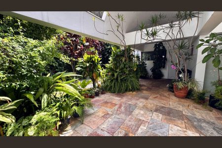 19_photo/94cfaaeb59.8c2ca795ebaebe51-ATLAS-b471b995-e6e4-4ea2-9571-185dd965175e.jpg de casa de condomínio à venda com 5 quartos, 700m² em Jardim Passargada I, Cotia