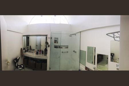 5_photo/94cfaaeb59.8c2ca795ebaebe51-ATLAS-e668d46d-3c15-4a5e-aa1d-d16ea9184f86.jpg de casa de condomínio à venda com 5 quartos, 700m² em Jardim Passargada I, Cotia