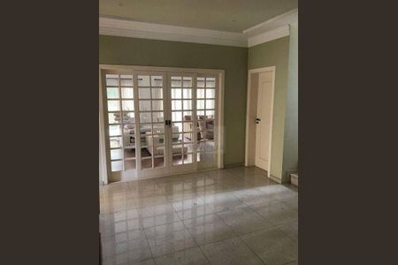 5_photo/94cfaaeb79.32a8019b0364636a-ATLAS-2a103e4a-34b4-4f99-bac3-17bf1b630d40.jpg de casa de condomínio à venda com 4 quartos, 505m² em Jardim Passargada I, Cotia