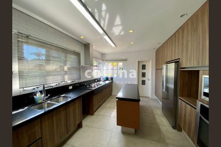 15_photo/94cfaaeb79.ceff8192393c33de-ATLAS-3128e248-408b-47ba-b79c-df414b4d79d5.jpg de casa à venda com 3 quartos, 451m² em Jardim Passargada I, Cotia