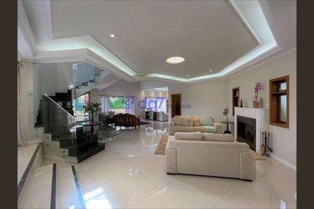 9_photo/94cfaaeb8d.2940da1b0453cbfa-ATLAS-25eebd17-384e-4cca-a19c-4464292ea074.jpg de casa à venda com 4 quartos, 697m² em Jardim Passargada I, Cotia