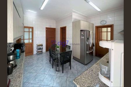 18_photo/94cfaaeb8d.2940da1b0453cbfa-ATLAS-d7ea3ef8-877f-4c39-a3f4-b48f630a3480.jpg de casa à venda com 4 quartos, 697m² em Jardim Passargada I, Cotia