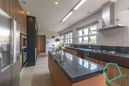 8_photo/94cfaaeb8d.9fde2b1beaf38236-ATLAS-2c2e4320-e149-4017-8a7f-916311ebf33d.jpg de casa de condomínio à venda com 3 quartos, 451m² em Jardim Passargada I, Cotia