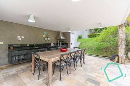 10_photo/94cfaaeb8d.9fde2b1beaf38236-ATLAS-89aefbc1-964e-4acb-83f6-05be057e096e.jpg de casa de condomínio à venda com 3 quartos, 451m² em Jardim Passargada I, Cotia