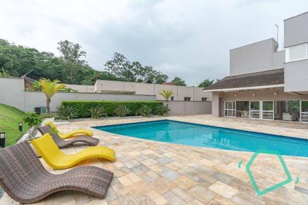 12_photo/94cfaaeb8d.9fde2b1beaf38236-ATLAS-8c868083-b4e2-4894-85a1-e9ce43557a16.jpg de casa de condomínio à venda com 3 quartos, 451m² em Jardim Passargada I, Cotia