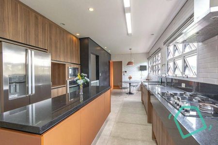 2_photo/94cfaaeb8d.9fde2b1beaf38236-ATLAS-e897658f-0f1d-42a9-806c-741d65855228.jpg de casa de condomínio à venda com 3 quartos, 451m² em Jardim Passargada I, Cotia