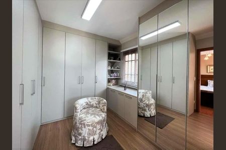 5_photo/94cfaaeb97.935c805baf9a7d1f-ATLAS-28abb16e-cfdc-4e5e-a3be-a83009aeb641.jpg de casa de condomínio à venda com 4 quartos, 1191m² em Jardim Passargada I, Cotia