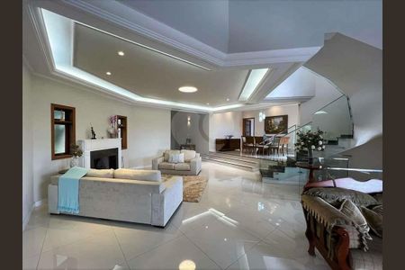 13_photo/94cfaaeb97.935c805baf9a7d1f-ATLAS-9c7e491f-5277-4e35-96b2-23b8a30c3d7b.jpg de casa de condomínio à venda com 4 quartos, 1191m² em Jardim Passargada I, Cotia