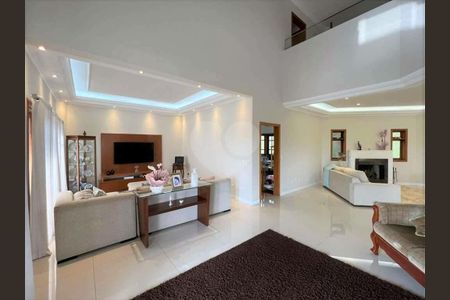 3_photo/94cfaaeb97.935c805baf9a7d1f-ATLAS-9cb9f3b9-2c61-4e4f-91d8-deec08e538ea.jpg de casa de condomínio à venda com 4 quartos, 1191m² em Jardim Passargada I, Cotia