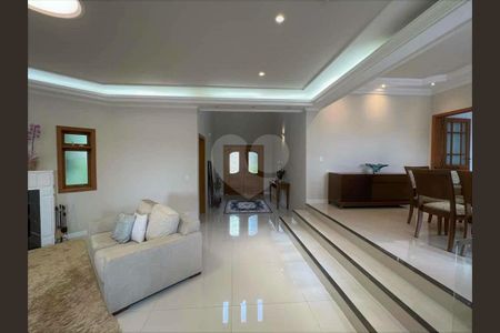 7_photo/94cfaaeb97.935c805baf9a7d1f-ATLAS-e2908ad2-512c-40fb-bba3-7938ad293c9a.jpg de casa de condomínio à venda com 4 quartos, 1191m² em Jardim Passargada I, Cotia