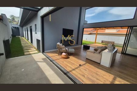 3_photo/94cfaaeba9.ceff8192393c33de-ATLAS-12c4ce5c-5f9c-4e28-aa47-ed89e793fc30.jpg de casa à venda com 3 quartos, 325m² em Jardim Passargada I, Cotia