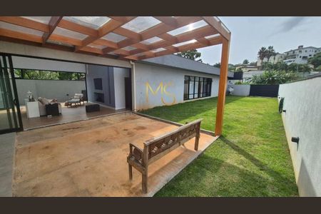 13_photo/94cfaaeba9.ceff8192393c33de-ATLAS-ff38a053-b4ae-4989-9473-7fd39f2fe876.jpg de casa à venda com 3 quartos, 325m² em Jardim Passargada I, Cotia