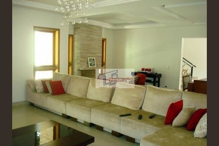 4_photo/94cfaaebd7.94eccd8fc9add72f-ATLAS-26c21dce-2908-4836-9f72-189aaadae8c0.jpg de casa à venda com 4 quartos, 670m² em Cemucam, Cotia