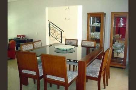 7_photo/94cfaaebd7.94eccd8fc9add72f-ATLAS-38a1ada7-36da-4a5a-ae80-8d3901595afc.jpg de casa à venda com 4 quartos, 657m² em Cemucam, Cotia