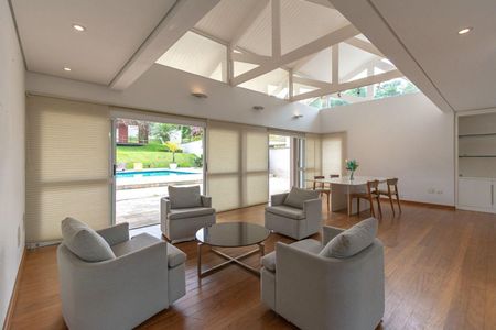 1_photo/94cfaaebe3.1463d70521bc8e9f-ATLAS-186e75e6-250f-48d9-b4f0-ad618f2f869f.jpg de casa de condomínio à venda com 3 quartos, 601m² em Jardim Passargada I, Cotia