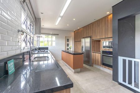 13_photo/94cfaaebe3.1463d70521bc8e9f-ATLAS-97ebe049-eb51-40de-a174-d14ea3a5980e.jpg de casa de condomínio à venda com 3 quartos, 601m² em Jardim Passargada I, Cotia