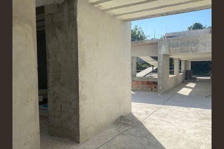 21_photo/94cfaaecc5.7a37549eceeba21f-ATLAS-9b7ea15f-a6f0-4547-8bb0-5002bdc4f873.jpg de casa de condomínio à venda com 5 quartos, 600m² em Cemucam, Cotia