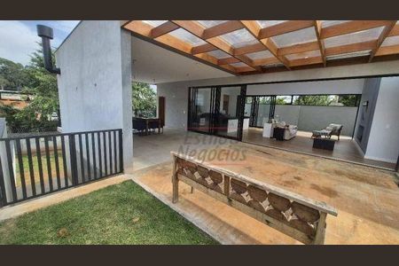 24_photo/94cfaaeccf.cba9474eaf1c4fd4-ATLAS-d9701f47-8a9d-4f8c-b918-837f126febd7.jpg de casa à venda com 3 quartos, 338m² em Cemucam, Cotia