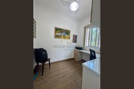 8_photo/94cfaaed17.7da11293e5e8925f-ATLAS-76aba05f-6ef6-4a1d-b4c8-b29a3f393d6f.jpg de casa à venda com 3 quartos, 250m² em Cemucam, Cotia