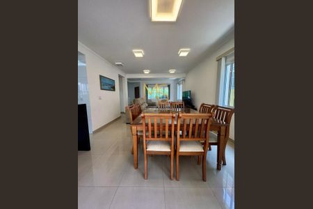 14_photo/94cfaaed17.7da11293e5e8925f-ATLAS-b67e58bd-f785-4968-9738-b9f8d261a006.jpg de casa à venda com 3 quartos, 250m² em Cemucam, Cotia
