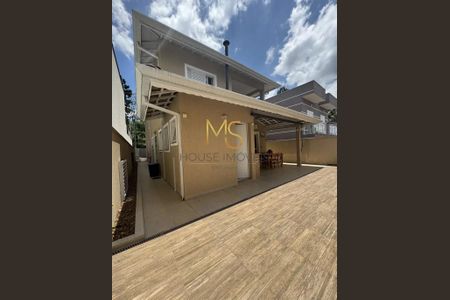 10_photo/94cfaaed17.7da11293e5e8925f-ATLAS-b8fe9242-5c20-4354-a6ff-d944a55b76b9.jpg de casa à venda com 3 quartos, 250m² em Cemucam, Cotia