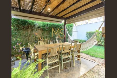 5_photo/94cfaaed17.ad6cb26ada8414aa-ATLAS-69812ba9-9de2-4dbc-a1f7-c88182700ea6.jpg de casa à venda com 4 quartos, 250m² em Moinho Velho, Cotia