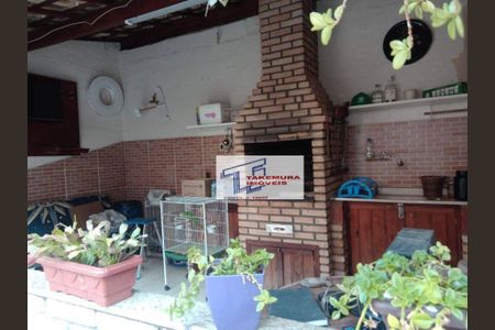 4_photo/94cfaaed33.8e48f5906dd675de-ATLAS-0a998ae8-3fc5-4c1e-bd7c-0c92887b05b7.jpg de casa à venda com 2 quartos, 70m² em Jardim Passargada I, Cotia