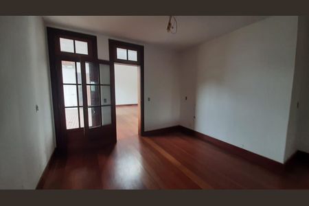 3_photo/94cfaaee9b.4b31ccbd07ec468b-ATLAS-12ad272e-4ea7-4829-a287-95e5c4e34e1a.jpg de casa de condomínio à venda com 3 quartos, 850m² em Jardim Torino, Cotia