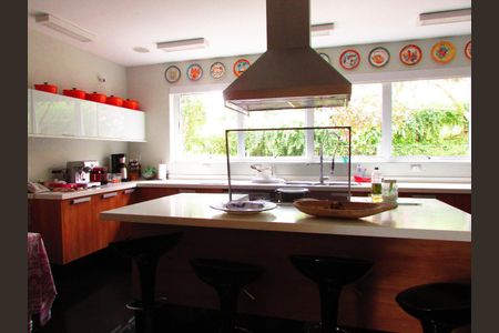 3_photo/94cfaaee9b.4b31ccbd07ec468b-ATLAS-20022cfc-cc09-4391-866c-5533d2deafe2.jpg de casa de condomínio à venda com 4 quartos, 808m² em Jardim Torino, Cotia