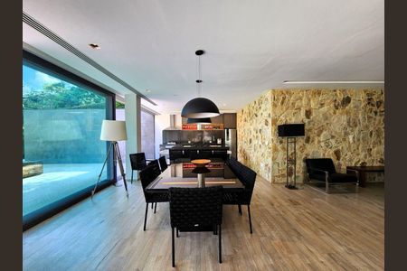 8_photo/94cfaaee9b.4b31ccbd07ec468b-ATLAS-564c87e3-e60c-4ac3-92ac-593e9b6de777.jpg de casa de condomínio à venda com 5 quartos, 1000m² em Jardim Torino, Cotia