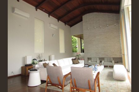 12_photo/94cfaaee9b.4b31ccbd07ec468b-ATLAS-59c9c9d1-4844-48ee-af91-ccca3f26624e.jpg de casa de condomínio à venda com 4 quartos, 808m² em Jardim Torino, Cotia