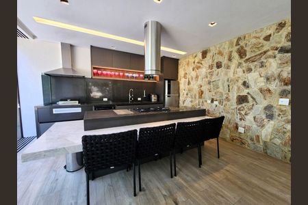 17_photo/94cfaaee9b.4b31ccbd07ec468b-ATLAS-d30a488b-1fee-4bc3-911c-9ff51f5f17b9.jpg de casa de condomínio à venda com 5 quartos, 1000m² em Jardim Torino, Cotia