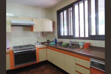 39_photo/94cfaaef61.821bca6a381fcd78-ATLAS-5319d3f8-808f-45e2-8cb8-cfef27052e4c.jpg de casa para alugar com 3 quartos, 480m² em Jardim Sao Vicente, Cotia