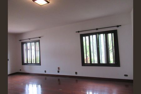 7_photo/94cfaaef61.821bca6a381fcd78-ATLAS-ef198445-a363-40cc-aadd-8ed9c694d23e.jpg de casa para alugar com 3 quartos, 480m² em Jardim Sao Vicente, Cotia